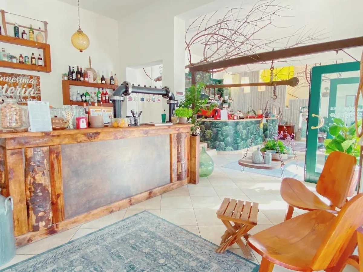 Ennesima Osteria Con Alloggio - Bike Hotel Toscolano Maderno 3*,  Italie