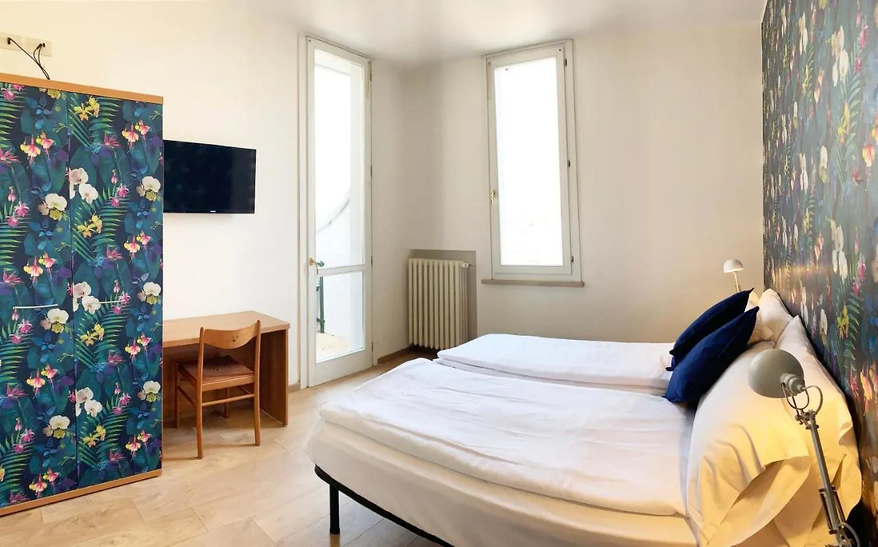 Ennesima Osteria Con Alloggio - Bike Hotel Toscolano Maderno Italie